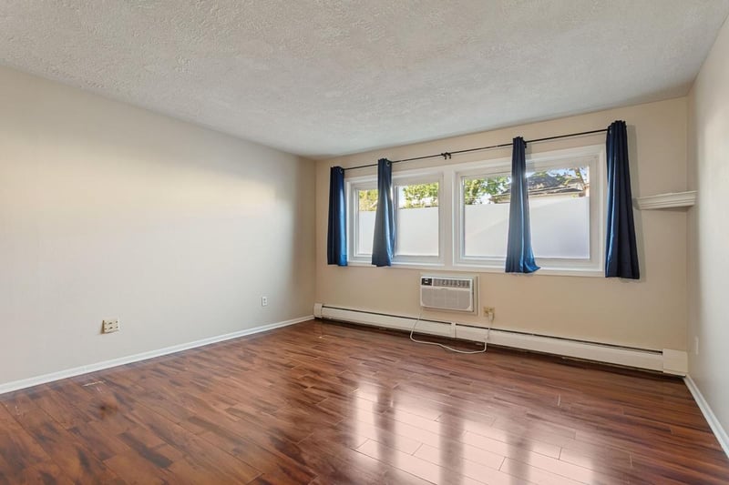 2616 Harriet Ave #110, Minneapolis, MN 55408