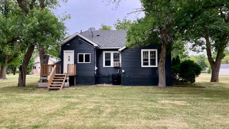 112 Cass St E, Dumont, MN 56236