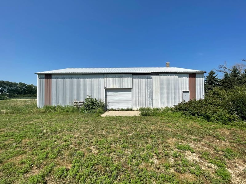 22545 260th St, Rushmore, MN 56168