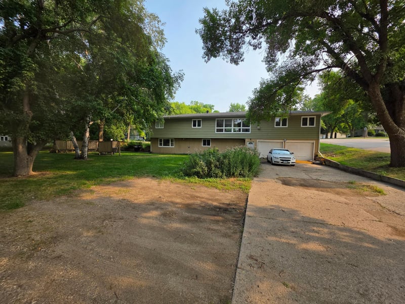 401 1st Ave SE, Pelican Rapids, MN 56572