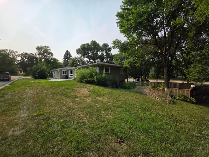 401 1st Ave SE, Pelican Rapids, MN 56572