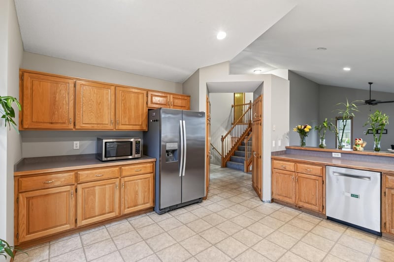 3311 Bluebell Ave N, Brooklyn Park, MN 55443