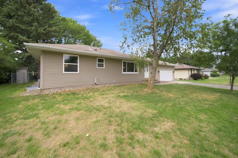 14615 Delft Ave W, Rosemount, MN 55068