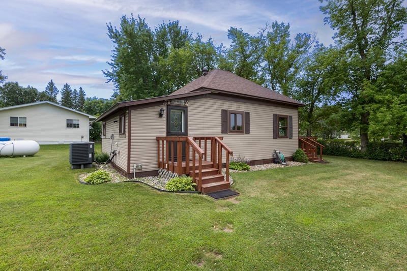 178 Cedar St, Gonvick, MN 56644