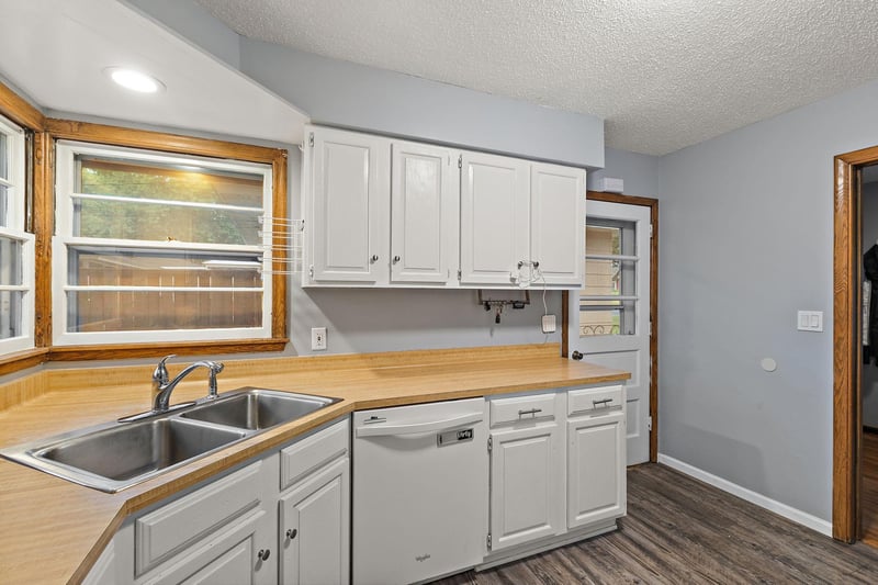 6921 24th St, Saint Louis Park, MN 55426