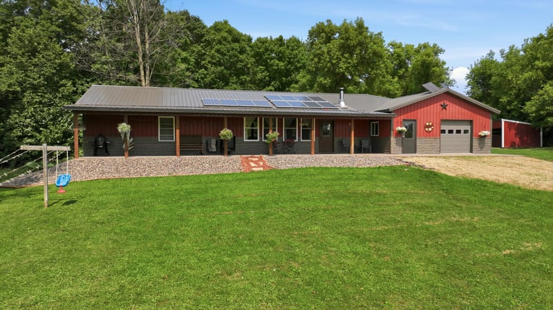 67 1 1/2 St, Clear Lake, WI 54005