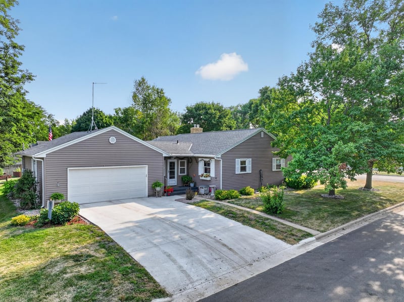 1401 Bryant St, Alexandria, MN 56308