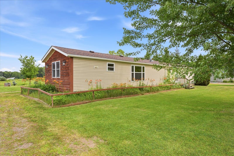 9528 Quail Rd, Onamia, MN 56359