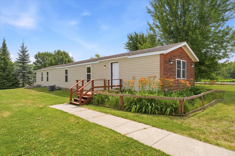 9528 Quail Rd, Onamia, MN 56359
