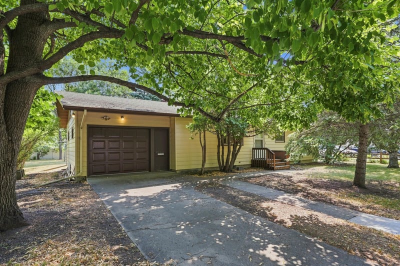 1216 Elm St S, Moorhead, MN 56560