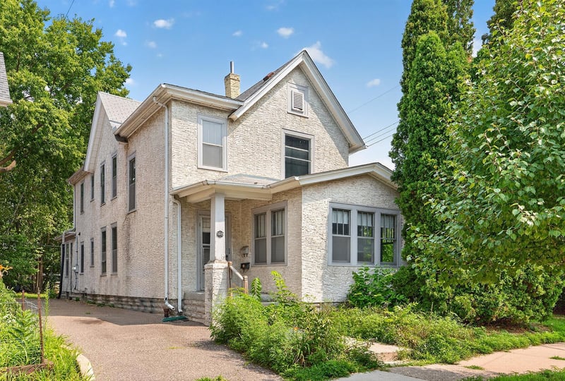 1015 20th Ave NE, Minneapolis, MN 55418