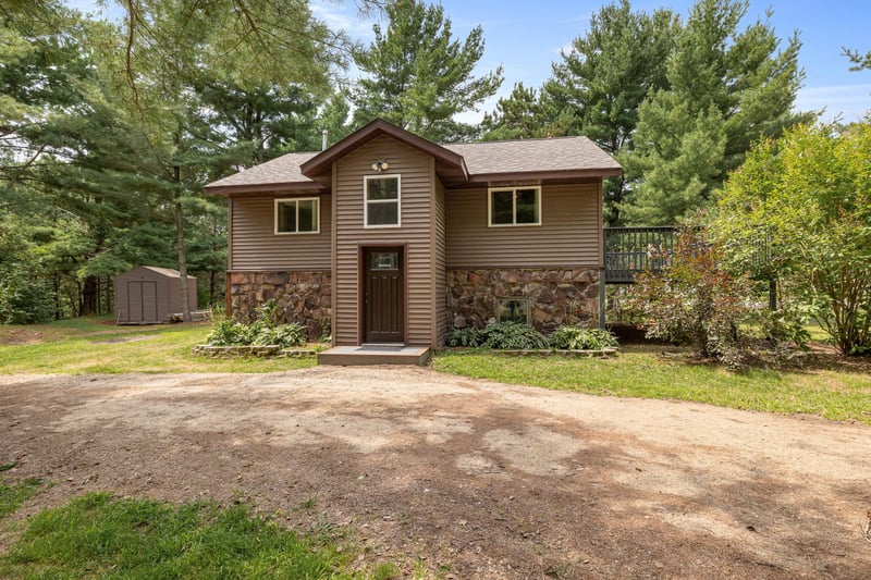 33181 Hickory Ln, Motley, MN 56466