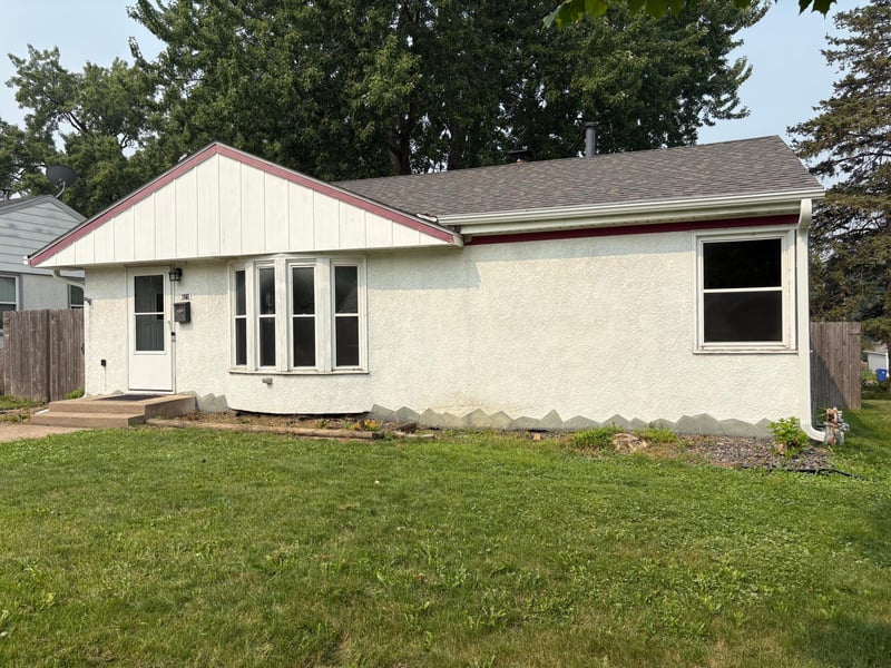 821 Howard St N, Saint Paul, MN 55119