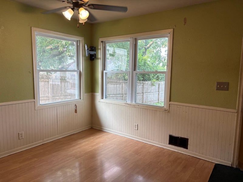 821 Howard St N, Saint Paul, MN 55119