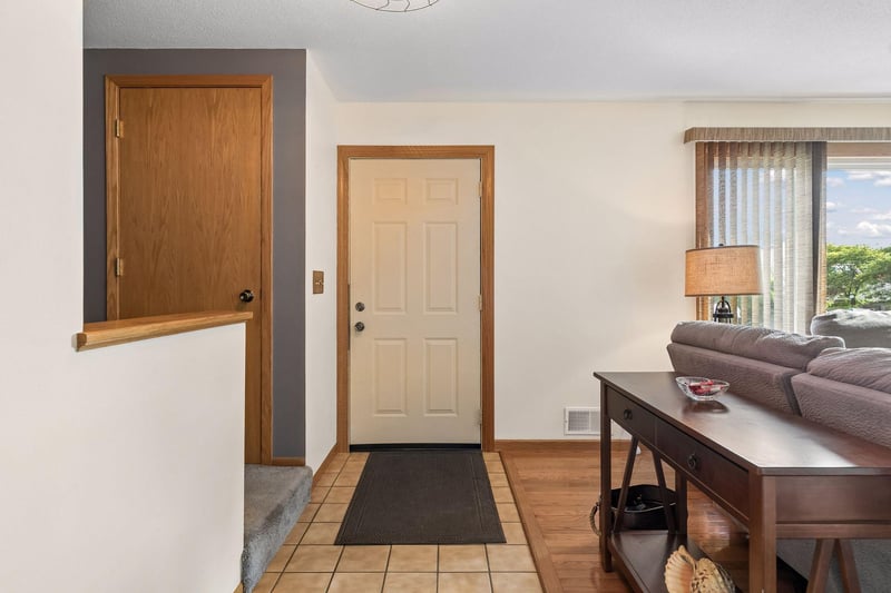 2525 Blomquist Ave, White Bear Lake, MN 55110