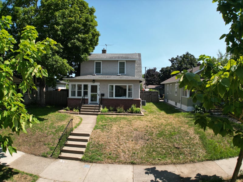 4142 Upton Ave N, Minneapolis, MN 55412