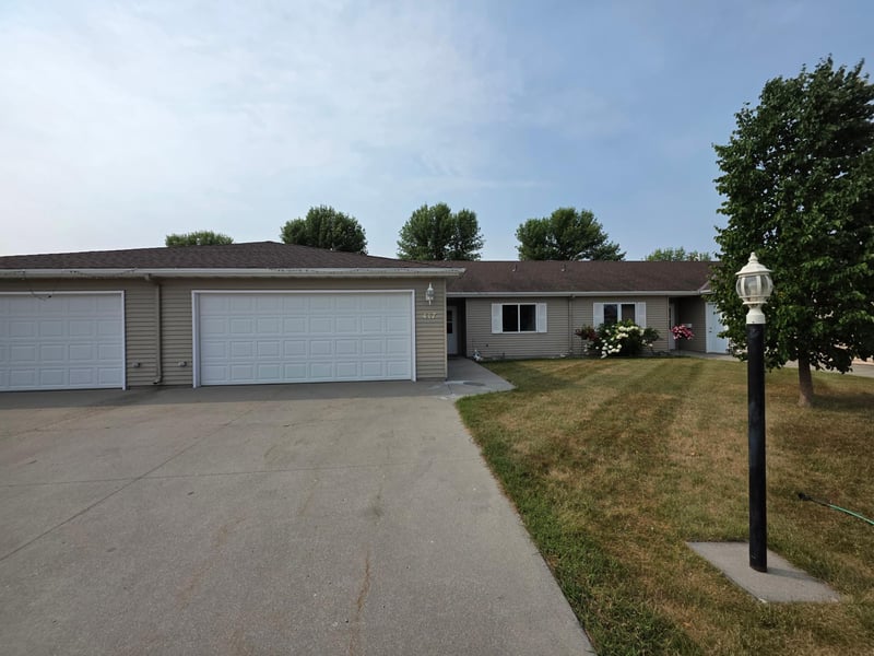 417 2nd St NW, Dilworth, MN 56529