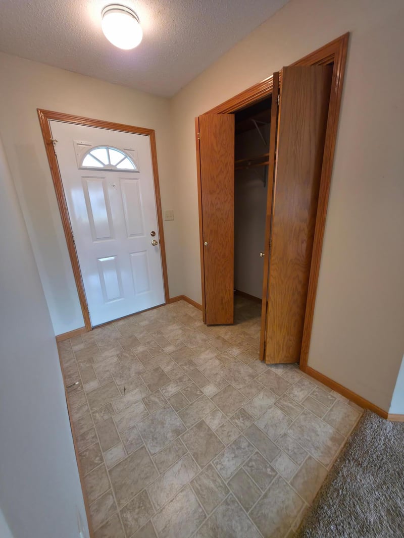 417 2nd St NW, Dilworth, MN 56529