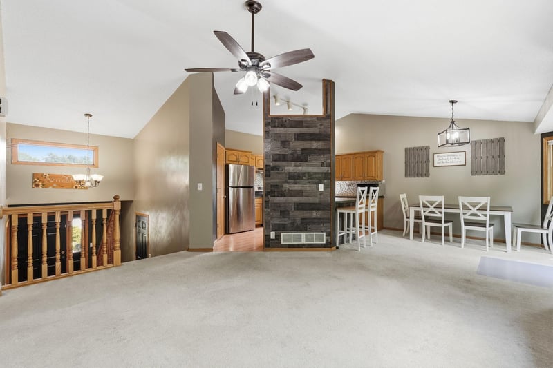 30936 Marigold Ln, Lindstrom, MN 55045