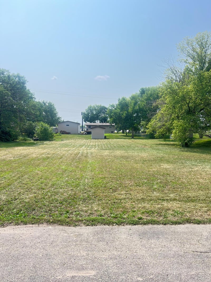 2608 1st St N, Waite Park, MN 56387