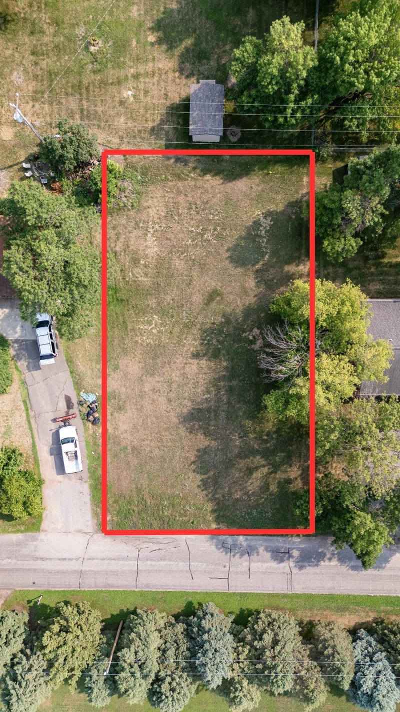 2608 1st St N, Waite Park, MN 56387