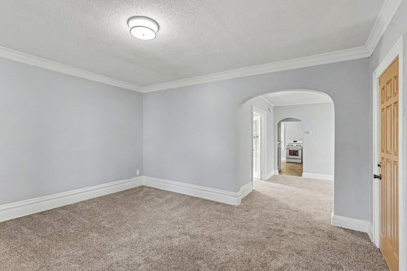 970 Conway St, Saint Paul, MN 55106