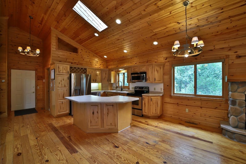 39916 Par West Dr, Emily, MN 56447