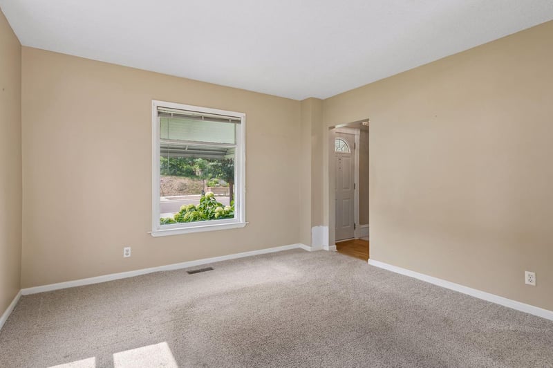 333 8th Ave N, Hopkins, MN 55343