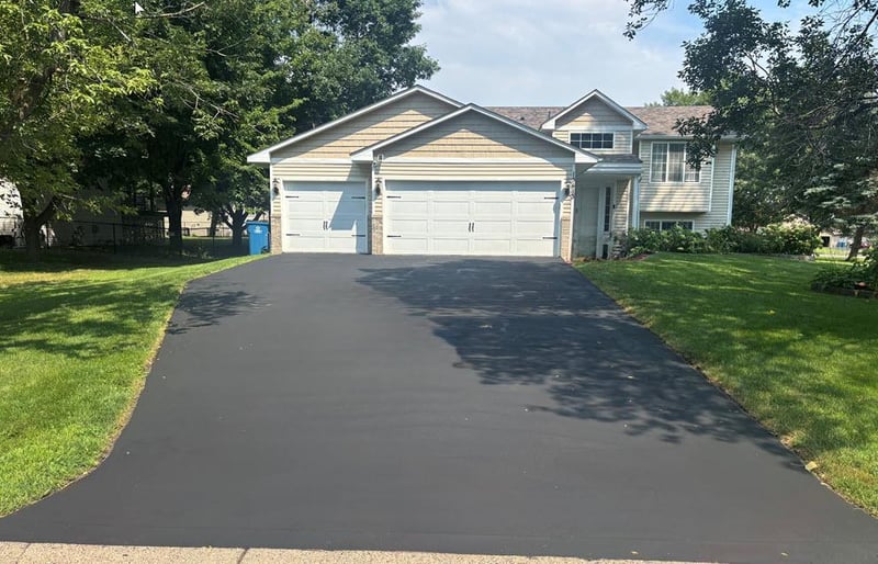 13413 NW Riverview Dr NW, Elk River, MN 55330