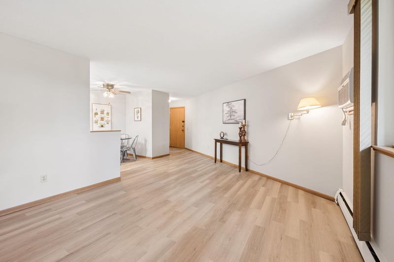9141 Highway 55 #101, Golden Valley, MN 55427