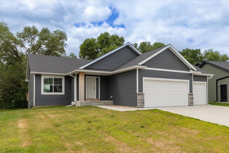 3661 Meadow Sage Ct SE, Rochester, MN 55904