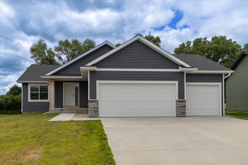 3661 Meadow Sage Ct SE, Rochester, MN 55904