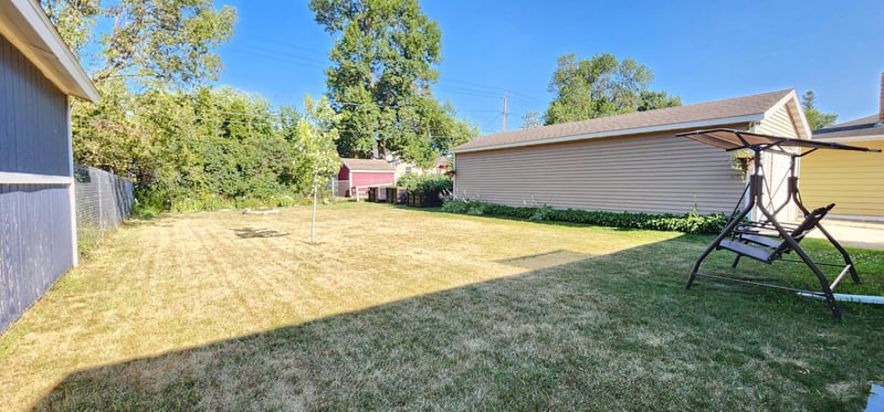808 5th St NE, Staples, MN 56479