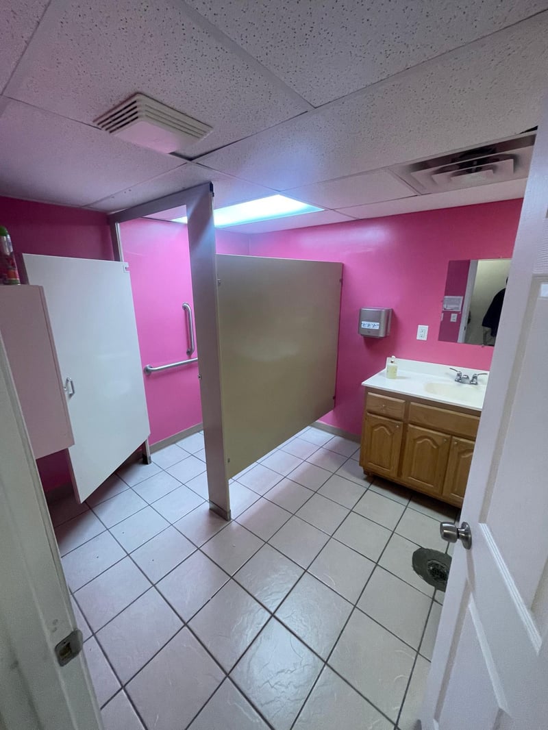 2038 W Broadway Ave, Minneapolis, MN 55411