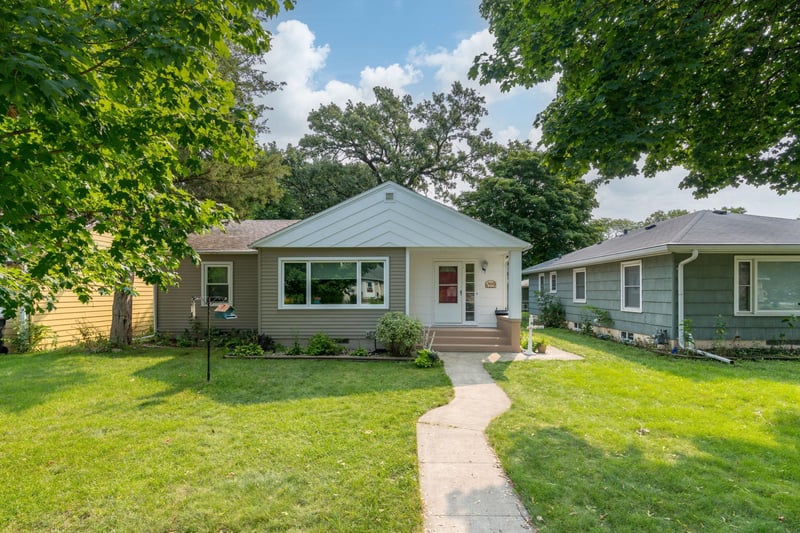 113 Hazel St, Mankato, MN 56001