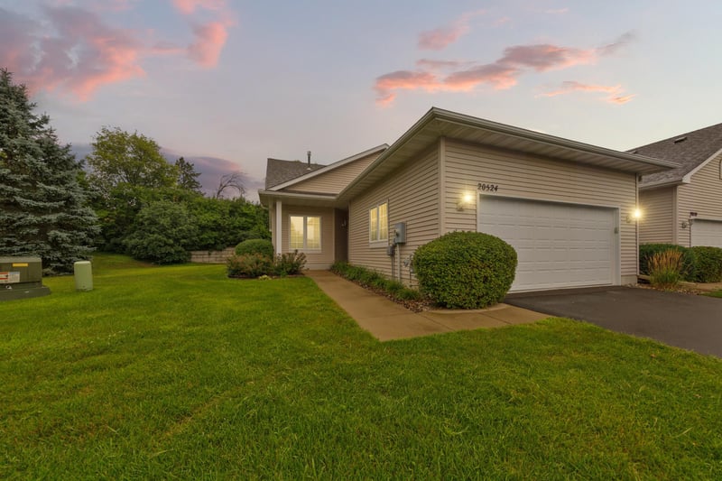20524 Eastview Curve, Farmington, MN 55024