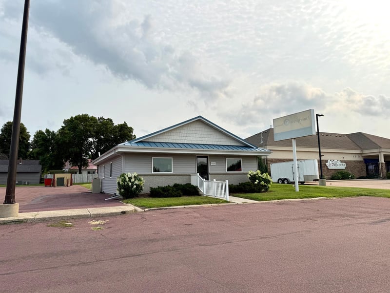 1030 E Bridge St, Redwood Falls, MN 56283