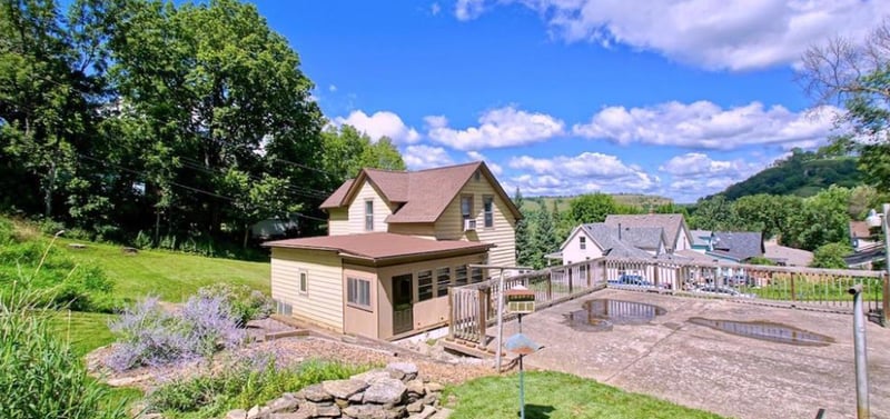 543 10th St, Red Wing, MN 55066
