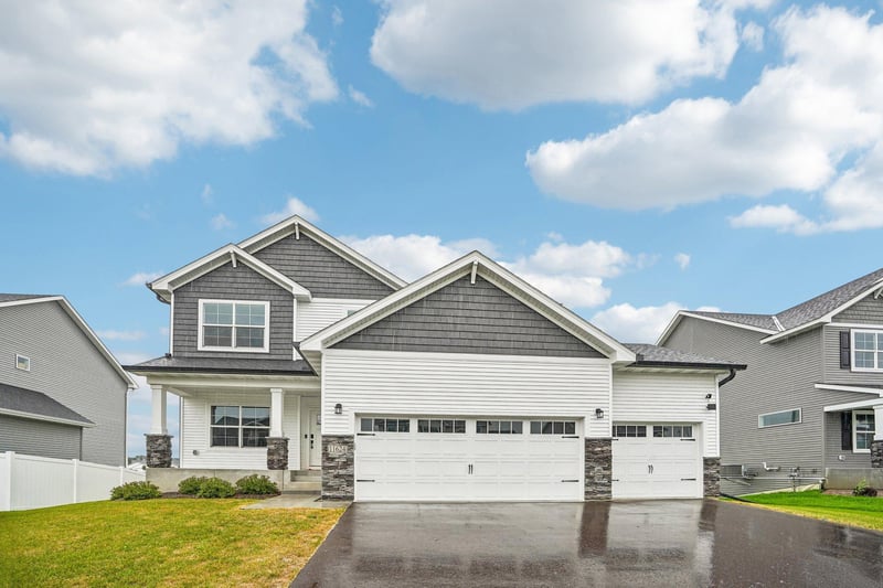 11624 5th St NE, Hanover, MN 55341