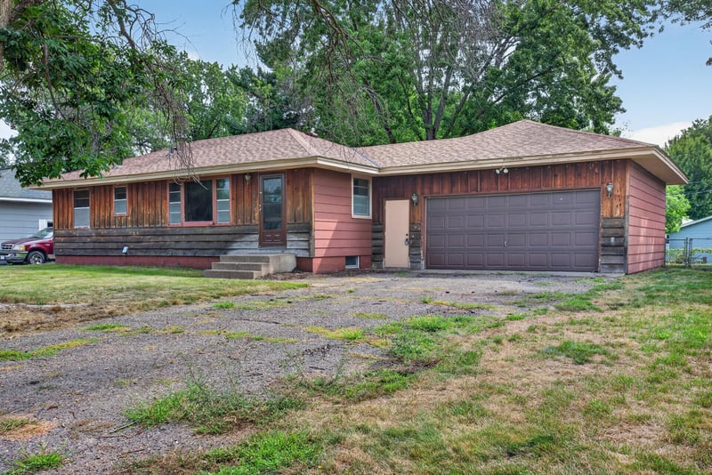 11003 Norway St NW, Coon Rapids, MN 55448