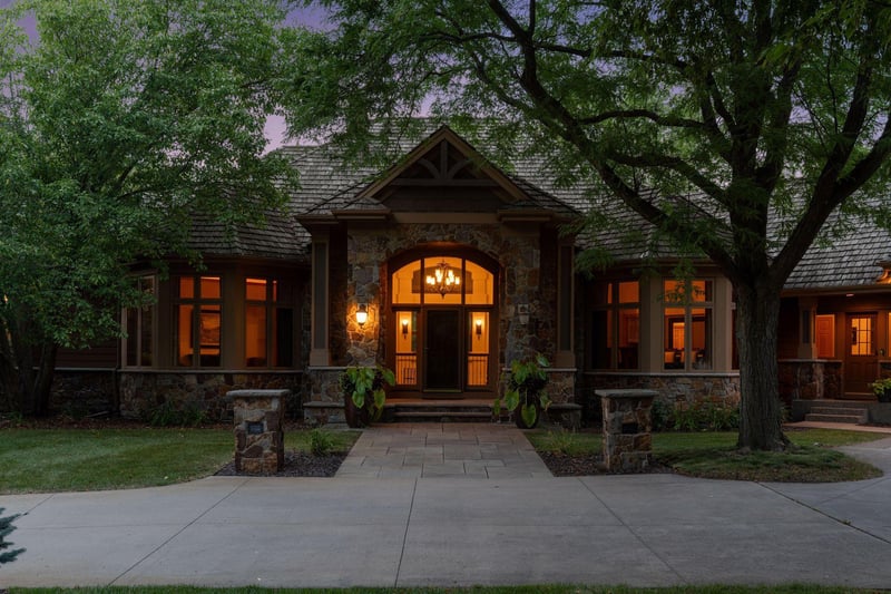 750 Navajo Rd W, Medina, MN 55340