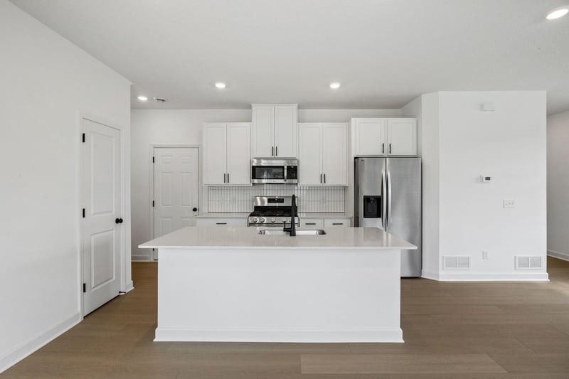 11034 203rd St W, Lakeville, MN 55044