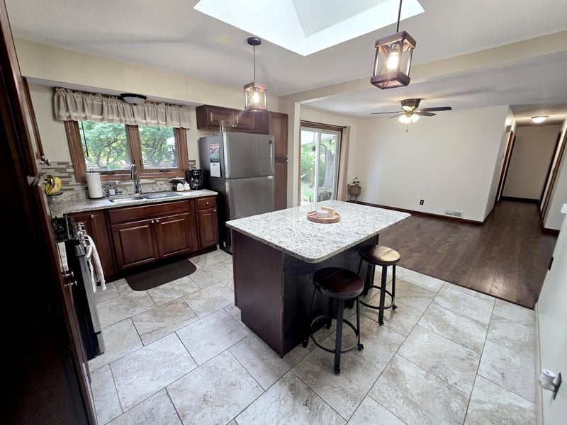 7335 Clayton Ave, Inver Grove Heights, MN 55076