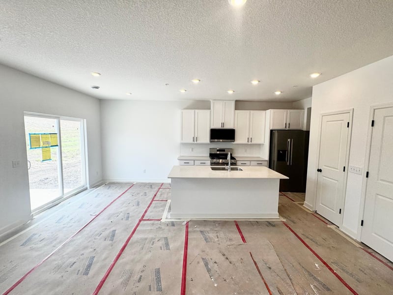 210 Huntington Dr, Waconia, MN 55387
