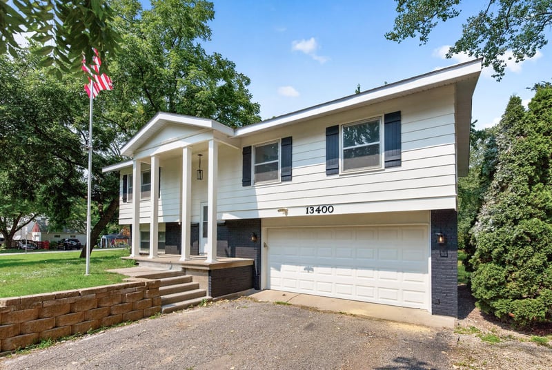 13400 Orchard Rd, Minnetonka, MN 55305