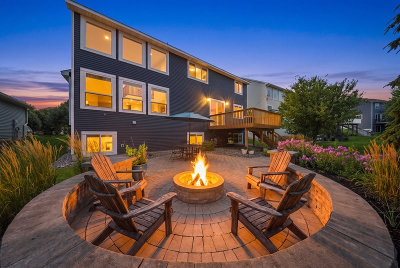 3613 Windmill Curve, Woodbury, MN 55129