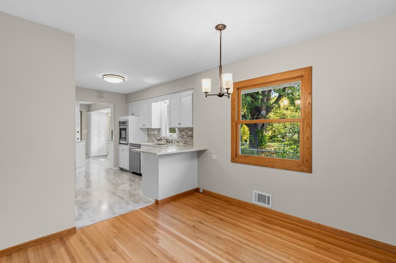 1791 Emerald Dr, New Brighton, MN 55112