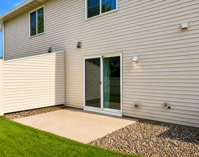233 Pine St, Cannon Falls, MN 55009