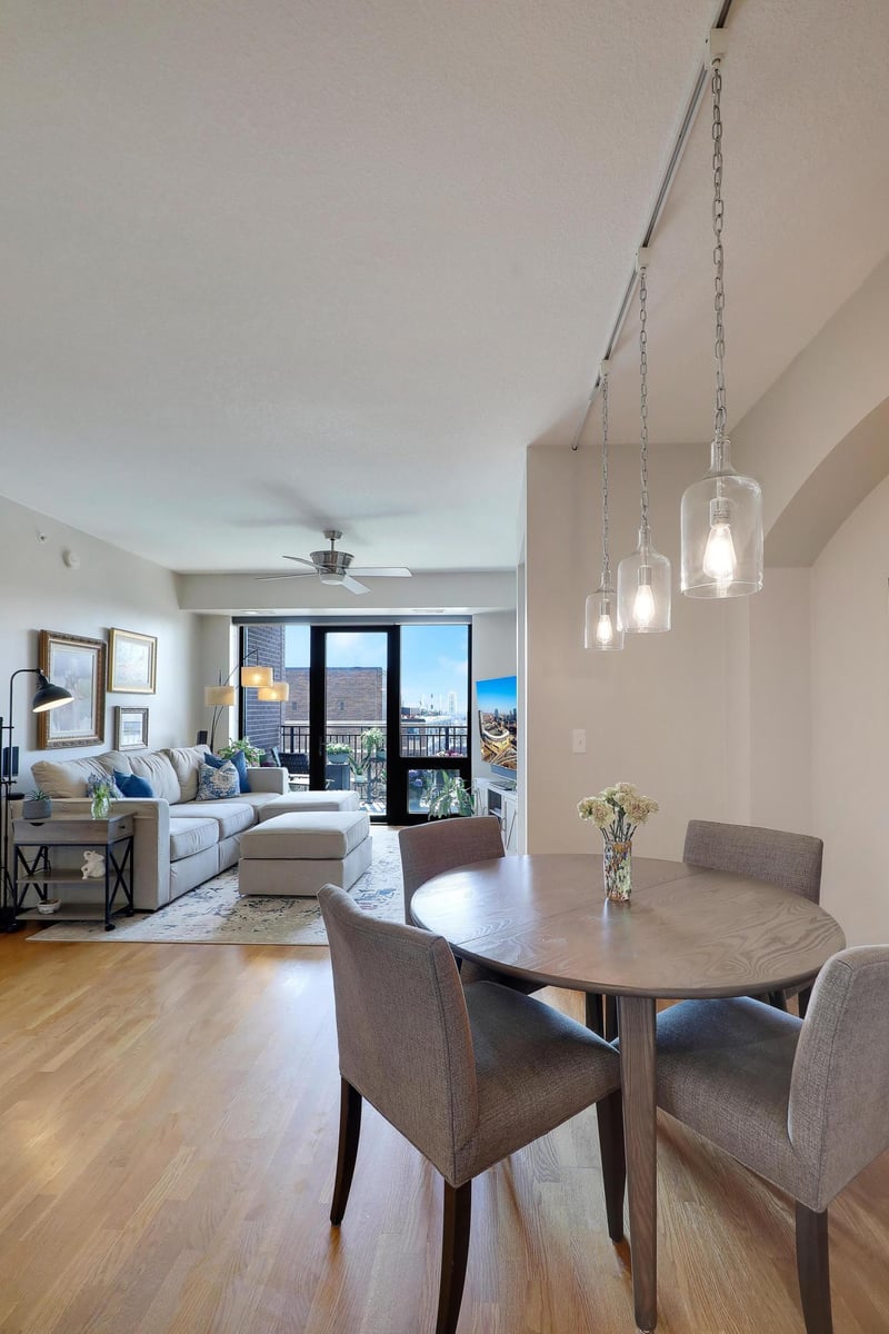 500 E Grant St #707, Minneapolis, MN 55404