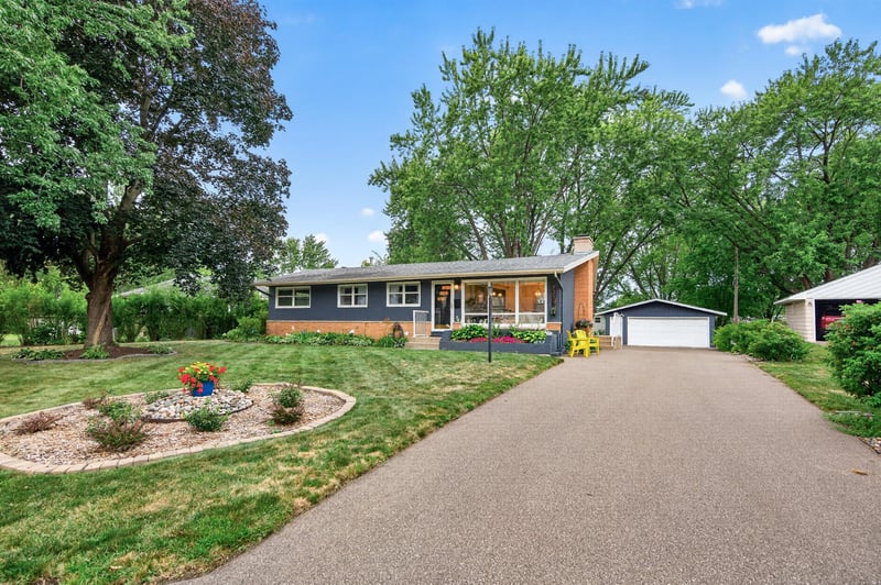 5221 Quebec Ave N, New Hope, MN 55428